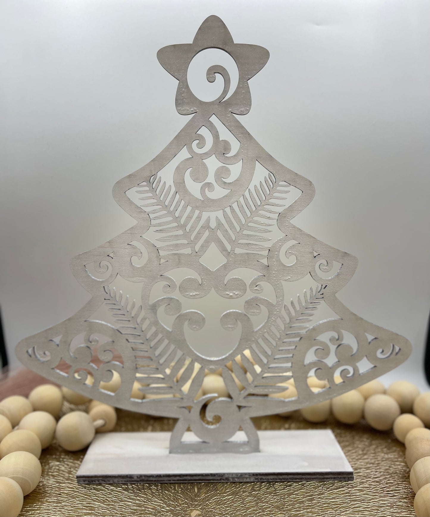 Maori white standing tree decoration